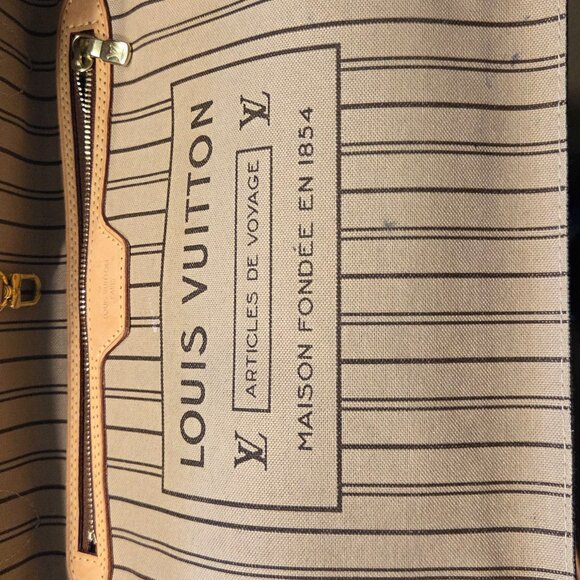 Neverfull and Clutch M40995 - Picture 7 of 9